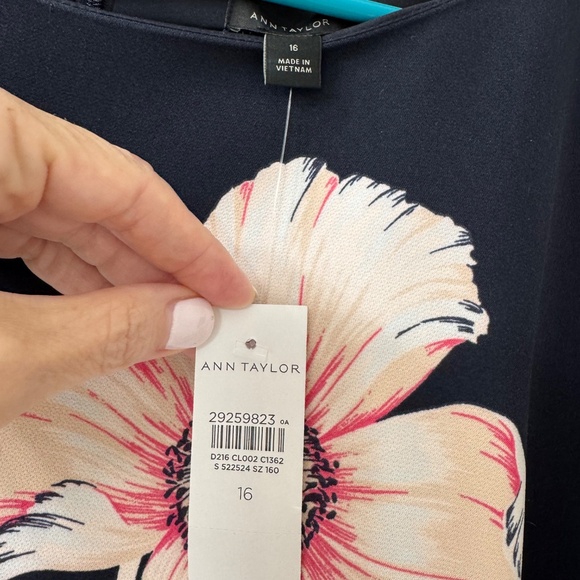 Ann Taylor Floral Belted Dress - Size 16 - Picture 4 of 6